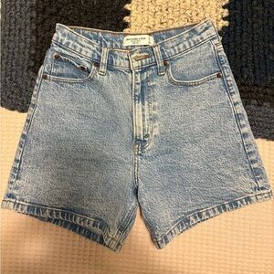 Abercrombie & Fitch High Rise Dad Short